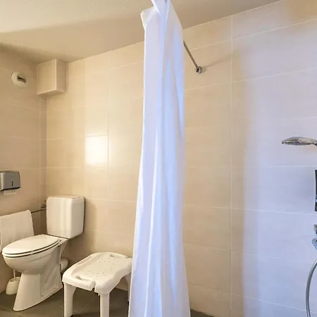 Hotel B&B Hotel Angers 1 Beaucouze 2*