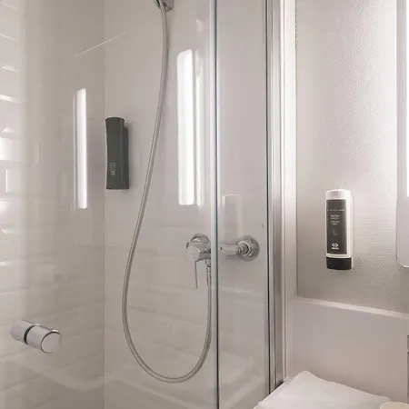 B&B Hotel Angers 1 Beaucouze