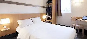 Hotel Angers 1 2*