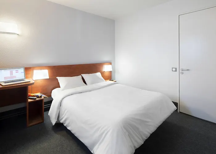 Angers 1 Hotel Beaucouzé